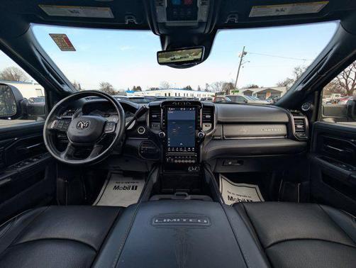 2022 RAM 3500 Limited Crew Cab 4x4 6'4' Box