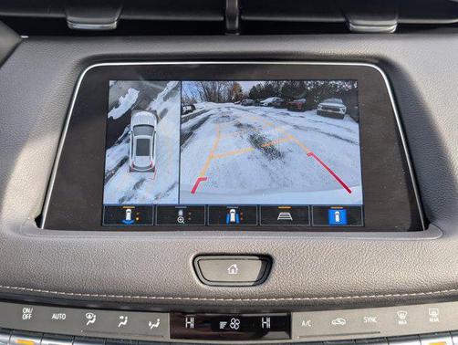 2022 Cadillac XT4 Premium Luxury