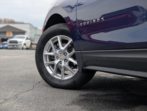 2023 Chevrolet Equinox LS