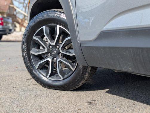 Sterling Gray Metallic 2024 Chevrolet Trailblazer ACTIV