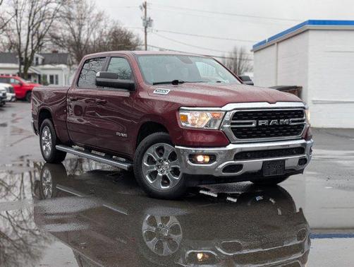 Delmonico Red Pearlcoat 2022 RAM 1500 Big Horn/Lone Star