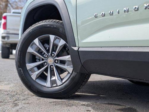 Cacti Green 2026 Chevrolet Equinox 1LT