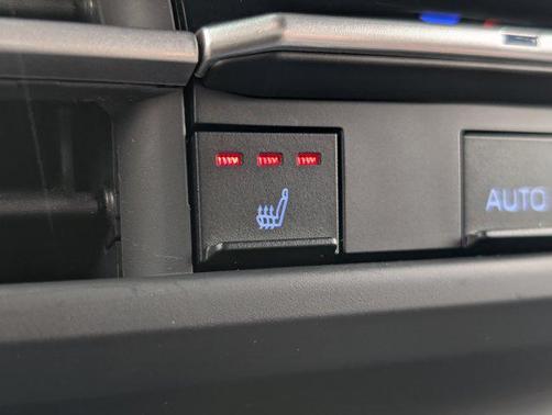 2023 Toyota Sienna XSE 7 Passenger
