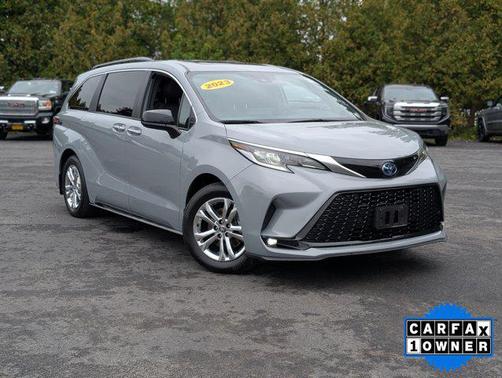 2023 Toyota Sienna XSE 7 Passenger