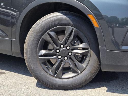 Graphite Metallic 2020 Chevrolet Blazer 2LT