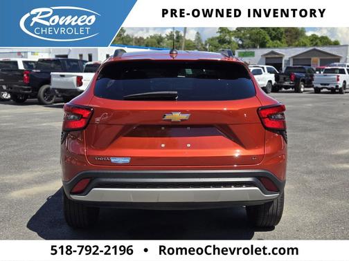 Cayenne Orange Metallic 2024 Chevrolet Trax LT