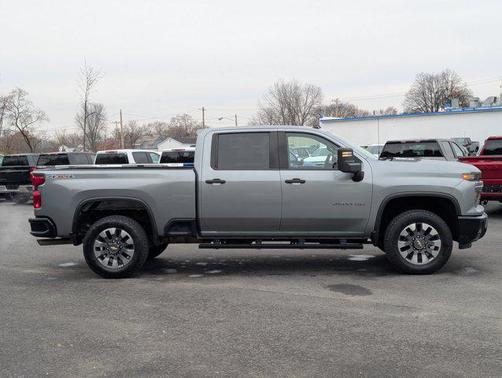 2024 Chevrolet Silverado 2500 Custom