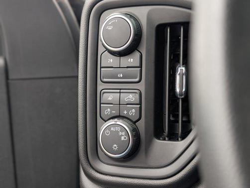 2024 Chevrolet Silverado 2500 Custom