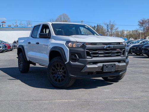 Summit White 2026 Chevrolet Colorado Trail Boss