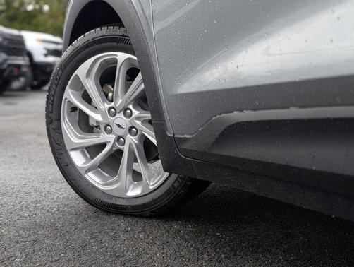 Sterling Grey Metallic 2027 Chevrolet Bolt LT FWD