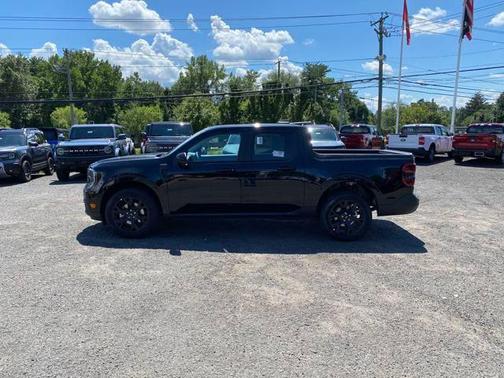2025 Ford Maverick Lariat