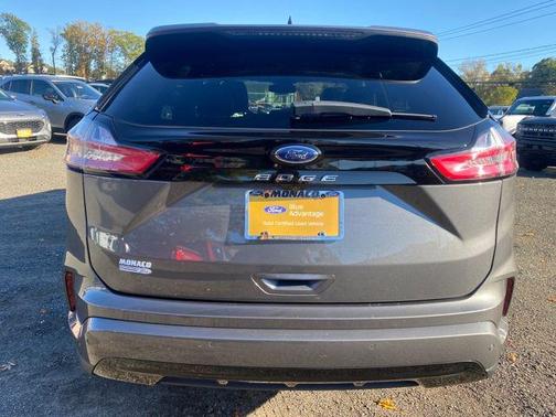 2022 Ford Edge ST Line