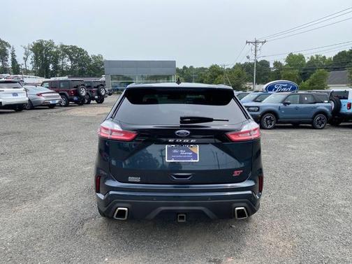 2022 Ford Edge ST