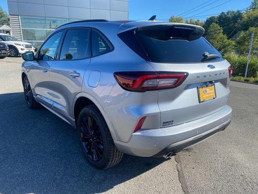 2023 Ford Escape ST-Line Elite