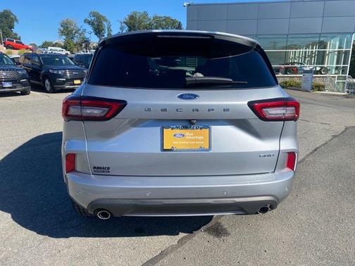 2023 Ford Escape ST-Line Elite