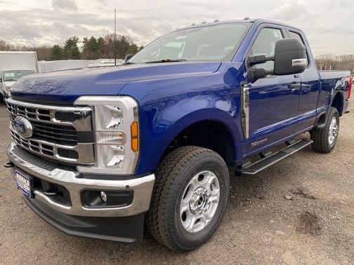2026 Ford F-350 XLT