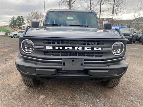 CARBONIZED GRAY METALLIC 2026 Ford Bronco Base