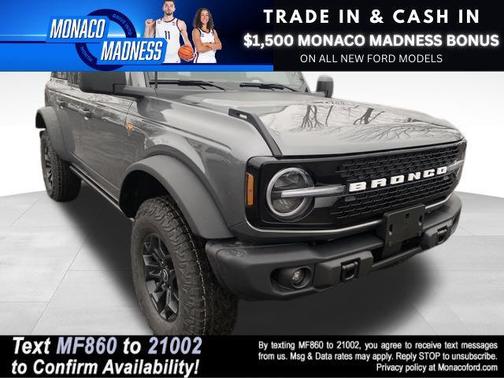 CARBONIZED GRAY METALLIC 2026 Ford Bronco Badlands