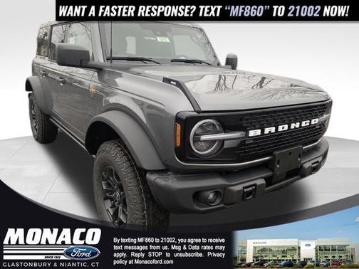 CARBONIZED GRAY METALLIC 2026 Ford Bronco Badlands