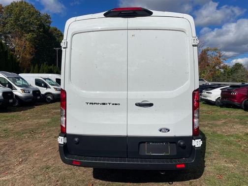 2026 Ford Transit-250 Base