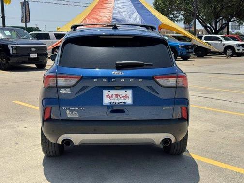2022 Ford Escape Titanium Hybrid