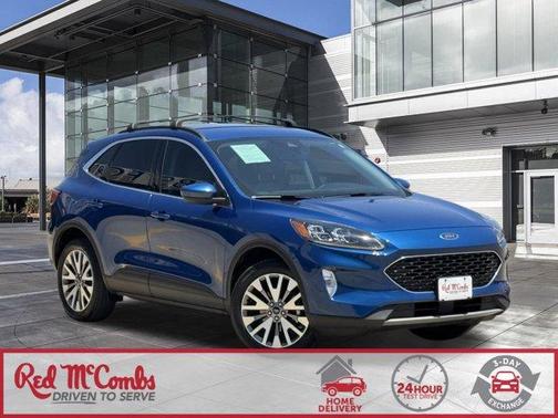 2022 Ford Escape Titanium Hybrid