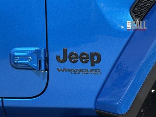 2021 Jeep Wrangler Unlimited Sahara Altitude