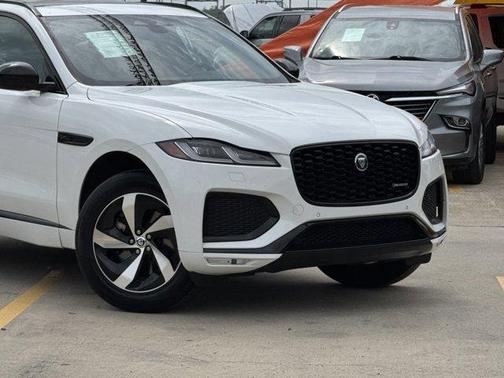 2024 Jaguar F-PACE P250 R-Dynamic S