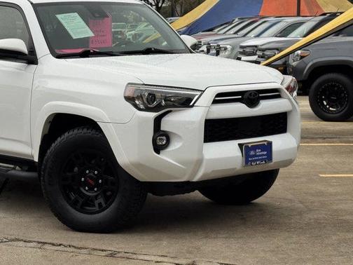 2023 Toyota 4Runner SR5