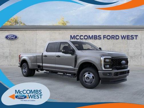 Carbonized Gray Metallic 2026 Ford F-350 Super Duty