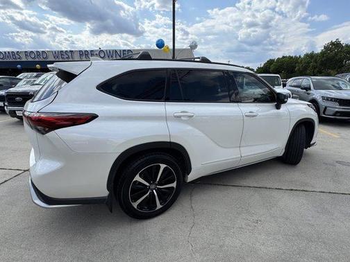 2021 Toyota Highlander XSE