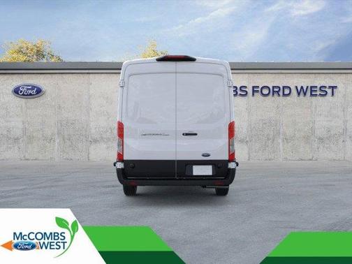 2025 Ford E-Transit Base