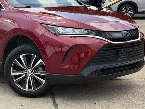 Ruby Flare Pearl 2021 Toyota Venza LE