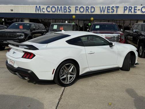 2024 Ford Mustang 