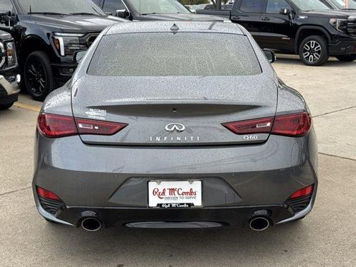 2022 INFINITI Q60 LUXE