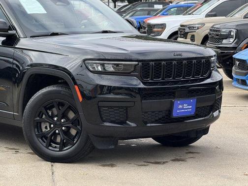 2024 Jeep Grand Cherokee L Laredo