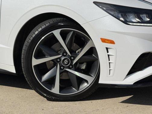 2023 Hyundai SONATA SEL Plus