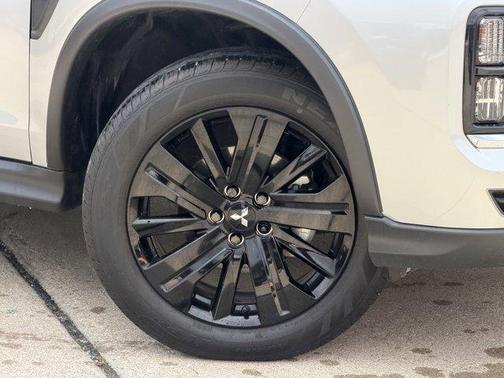 Silver 2025 Mitsubishi Outlander Sport LE