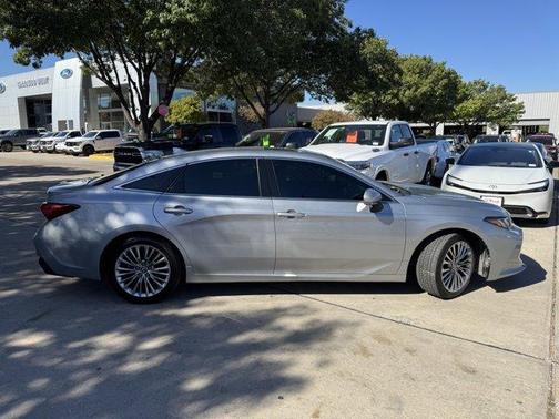 2019 Toyota Avalon Limited