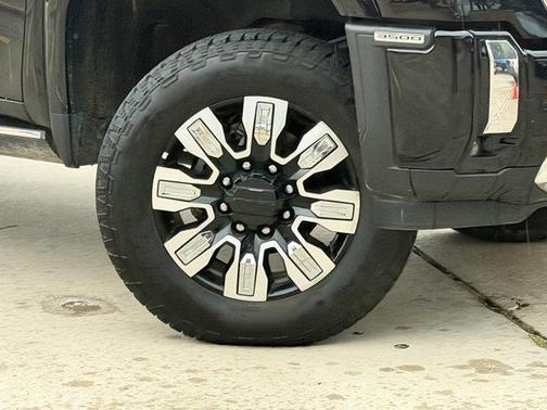 Onyx Black 2025 GMC Sierra 3500 Denali