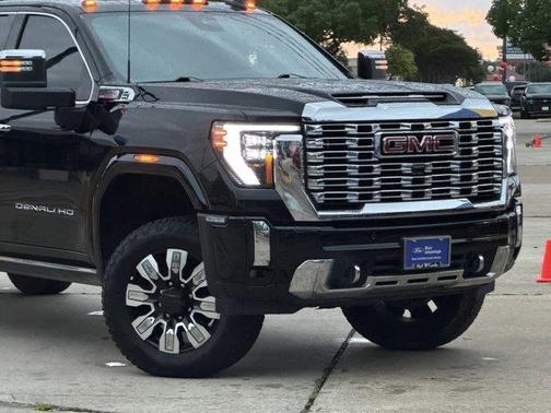 Onyx Black 2025 GMC Sierra 3500 Denali
