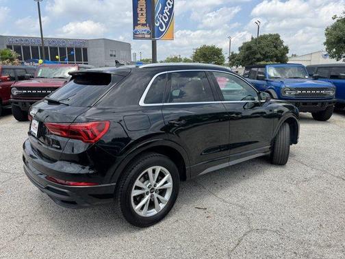 2024 Audi Q3 45 S line Premium