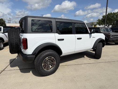 Oxford White 2026 Ford Bronco Big Bend