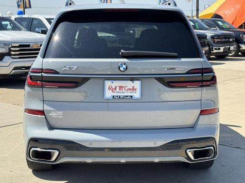 2023 BMW X7 xDrive40i