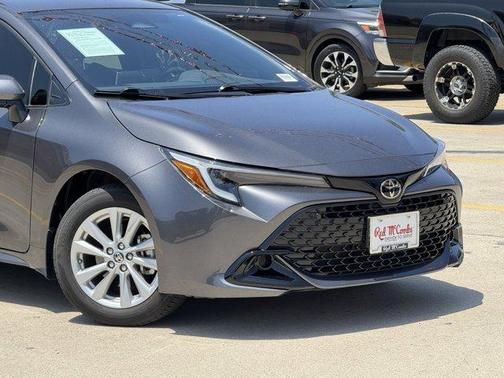 2025 Toyota Corolla Hatchback SE