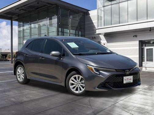 2025 Toyota Corolla Hatchback SE