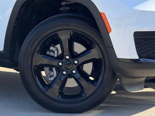 2024 Jeep Grand Cherokee L Laredo