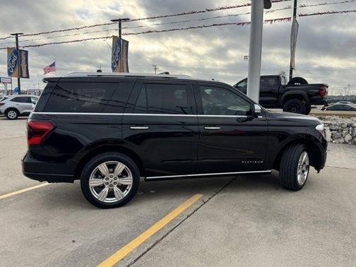 2023 Ford Expedition Platinum