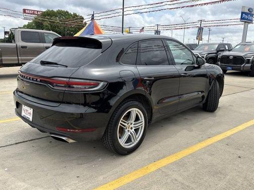 2020 Porsche Macan Base
