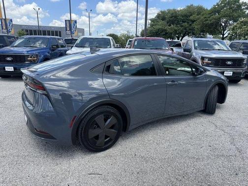 2024 Toyota Prius LE